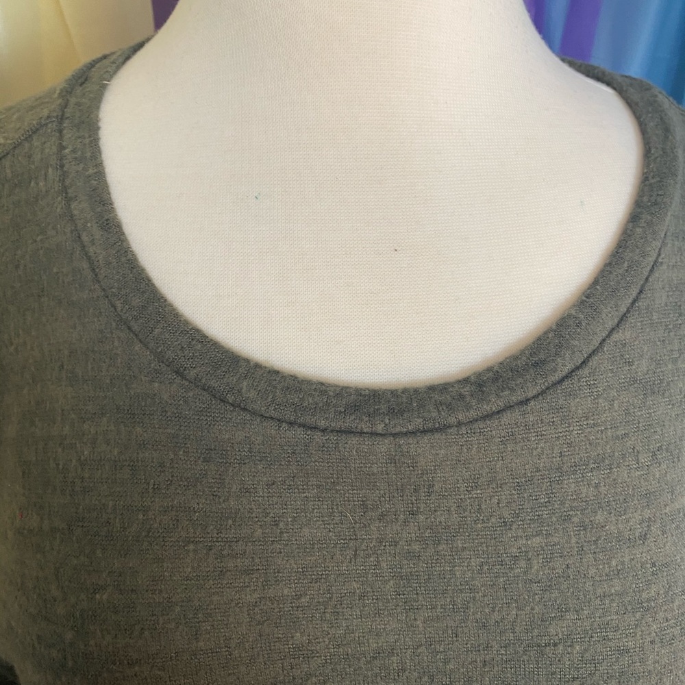 Sweater - Picture 4 of 8